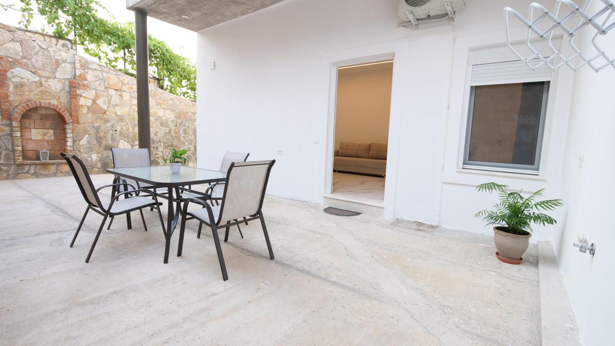 Blue Mare Apartments Sarandë Exterior foto