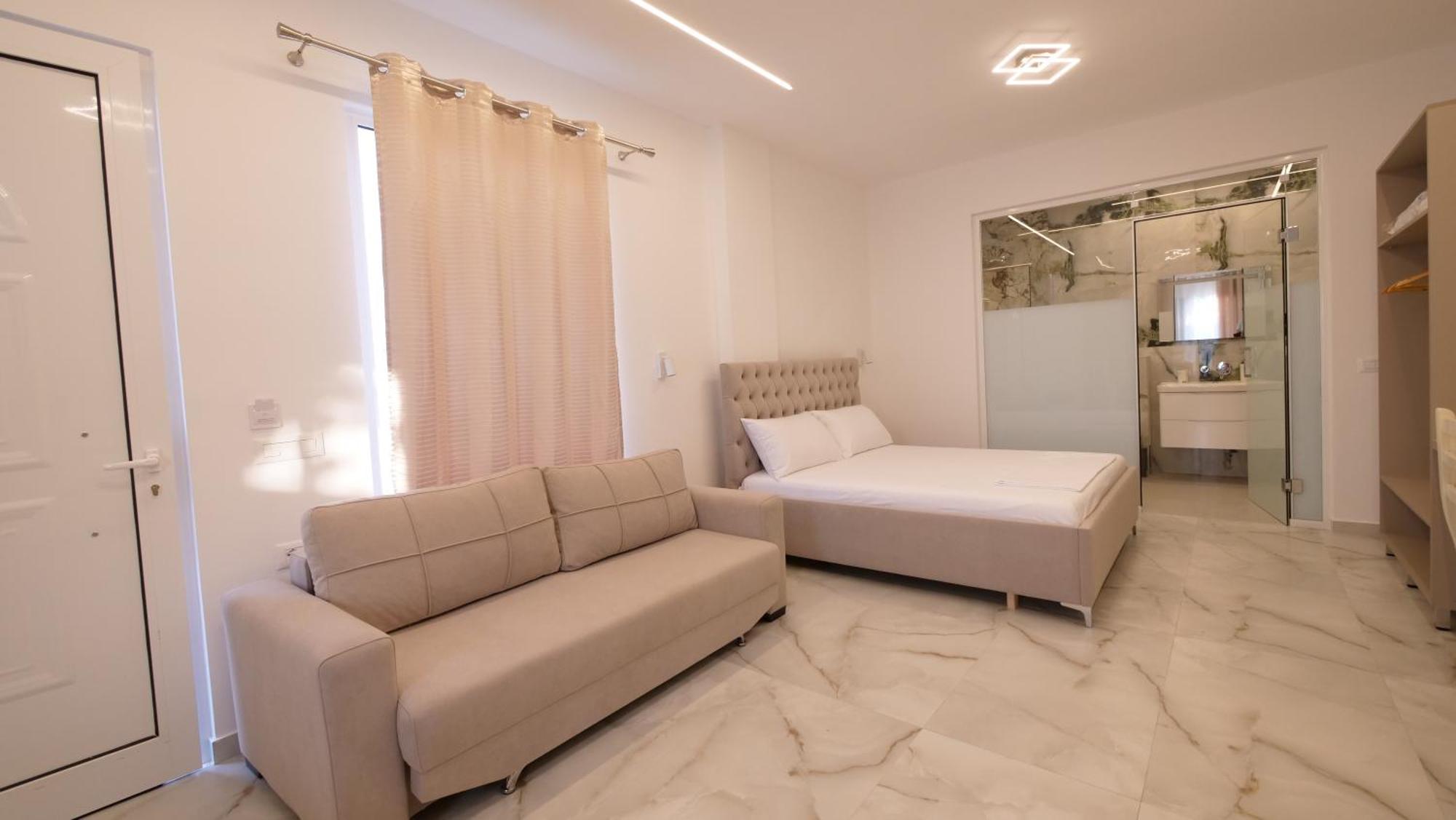 Blue Mare Apartments Sarandë Exterior foto